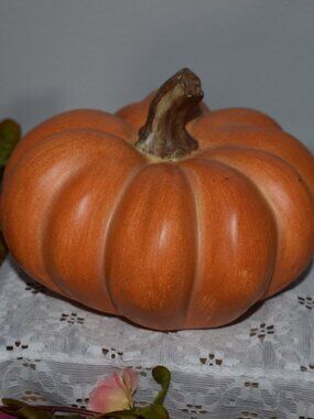 Vintage Resin Cottage Farmhouse Orange Pumpkin Fall Halloween Decor
